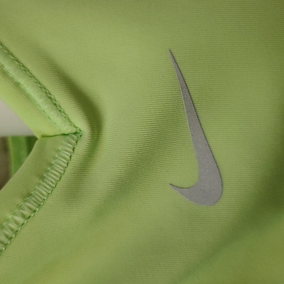 Nike XXL Medium-Support 1-Piece Pad V-Neck Sports Bra - Picture 5 of 9